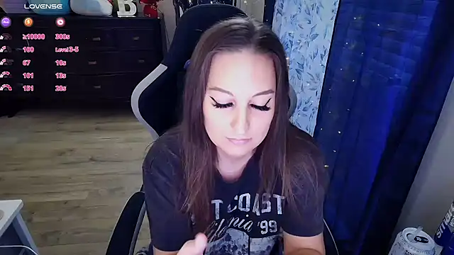 Brooklyn Bee online show from 4, 12, 2025