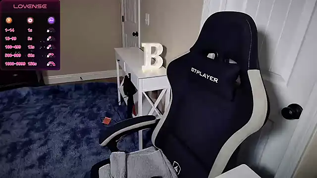 Brooklyn Bee online show from 3, 3, 2025