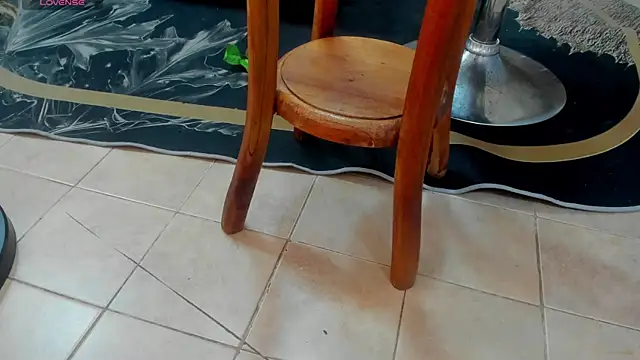 adhara hotter online show from 22, 12, 2025