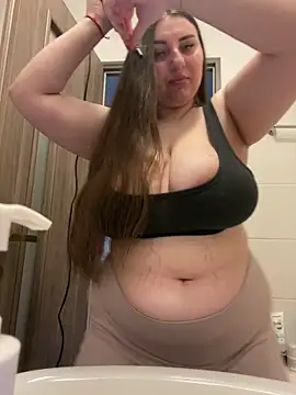 KarinaCelinne online show from 28, 5, 2026
