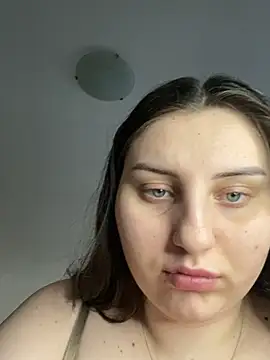 KarinaCelinne online show from 25, 2, 2025