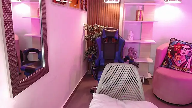 Dalila Sky online show from 25, 9, 2025