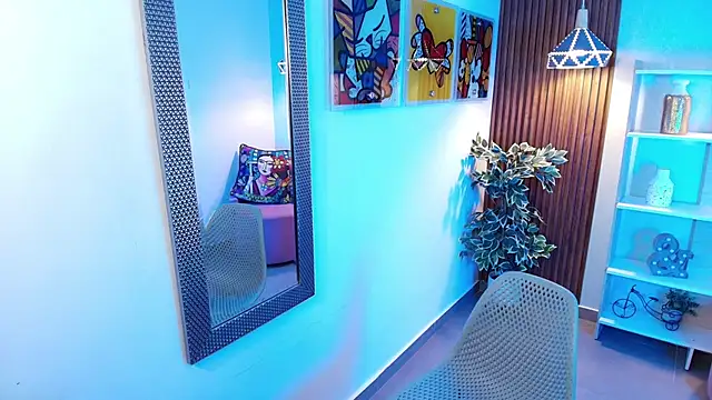 Dalila Sky online show from 7, 10, 2025