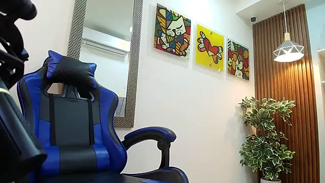 Dalila Sky online show from 20, 10, 2025