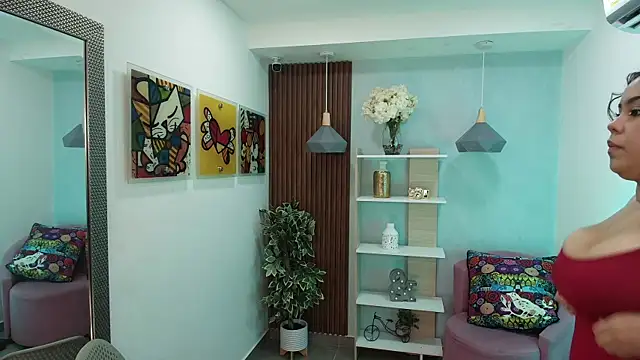 Dalila Sky online show from 8, 11, 2025