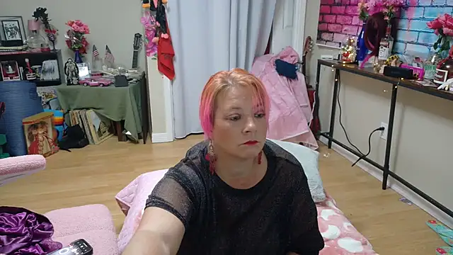 Luna1984 online show from 30, 9, 2025