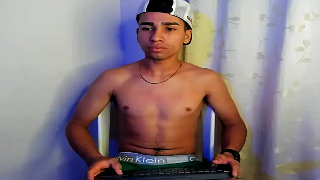 andy 0018 online show from 31, 12, 2024