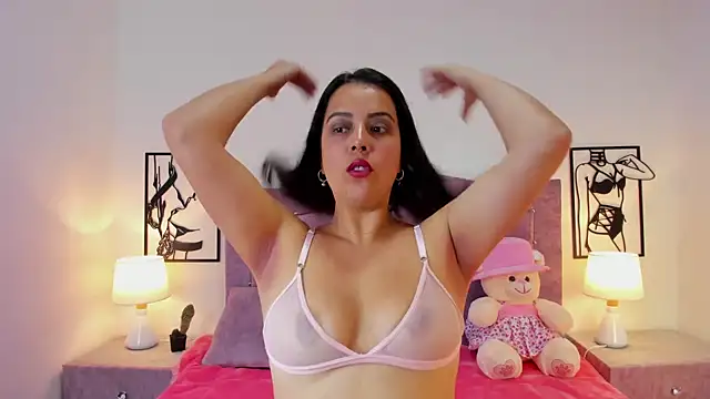 LunaSmitt online show from 13, 9, 2025