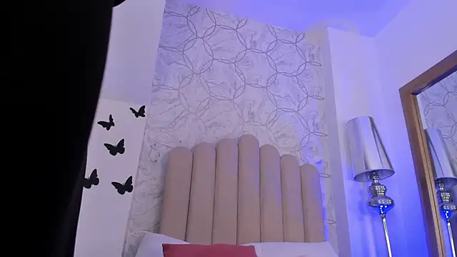 Foxy200   online show from 12, 9, 2025