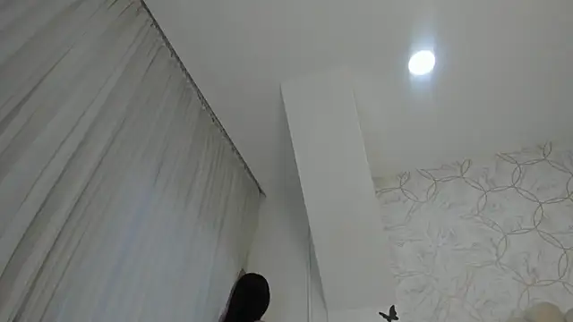 Foxy200   online show from 10, 3, 2025