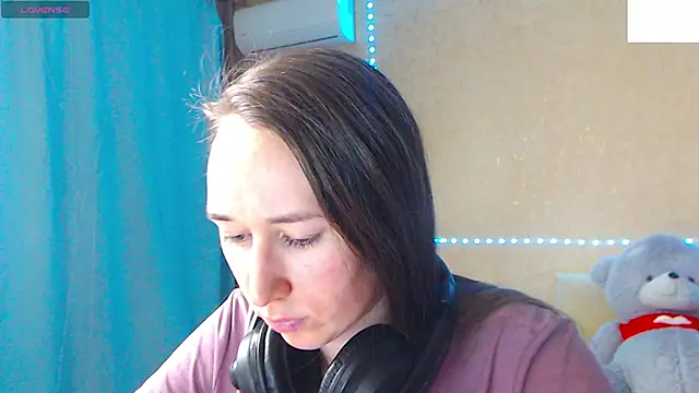 --Model--2 online show from 11, 2, 2025