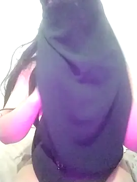 Snapshot of nadya-74 chatting on 20, 9, 2025 nadya-74 online show from 20, 9, 2025