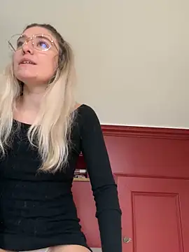 carlaaa online show from 14, 9, 2025