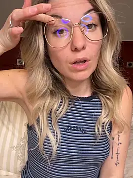 carlaaa online show from 30, 4, 2026