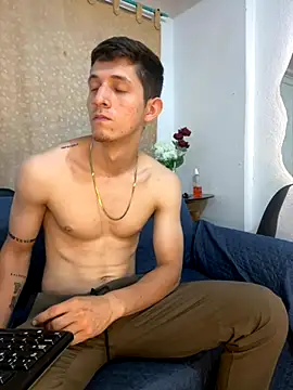 Snapshot of Bodyxx23 chatting on 26, 9, 2025 Bodyxx23 online show from 26, 9, 2025