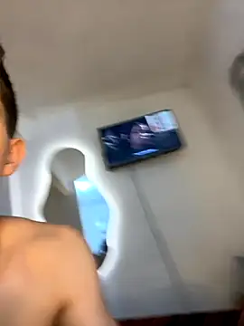 Snapshot of Bodyxx23 chatting on 14, 10, 2025 Bodyxx23 online show from 14, 10, 2025