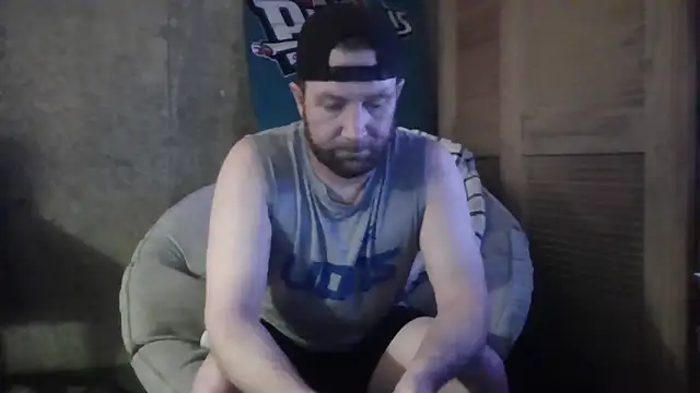 Snapshot of Edward_LongCock chatting on 25, 5, 2026 Edward LongCock online show from 25, 5, 2026