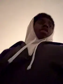 Snapshot of tokenkingtn chatting on 7, 11, 2025 tokenkingtn online show from 7, 11, 2025