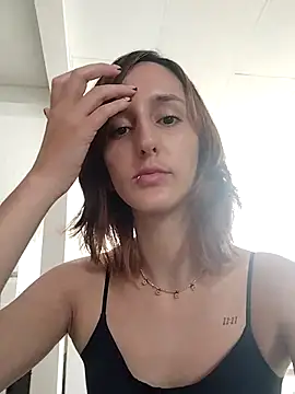 Ambar Roux  online show from 30, 10, 2025