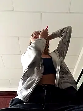 Ambar Roux  online show from 31, 10, 2025