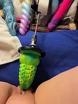 luisa1 online show from 13, 3, 2025