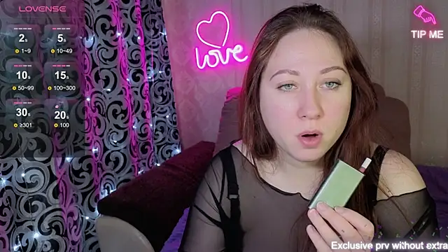 Snapshot of KellyCrystall chatting on 14, 1, 2026 KellyCrystall online show from 14, 1, 2026