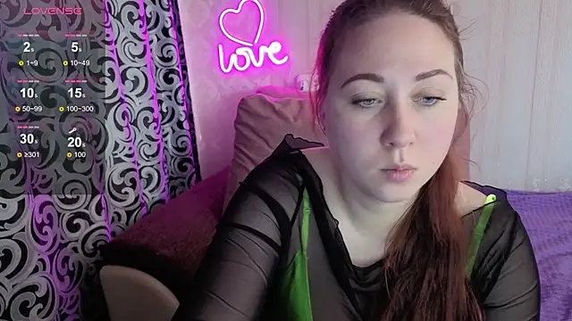 Snapshot of KellyCrystall chatting on 17, 10, 2025 KellyCrystall online show from 17, 10, 2025