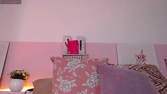 violeta leon online show from 22, 3, 2025