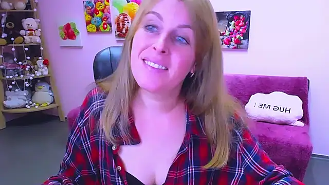 Hot Milady online show from 27, 11, 2025