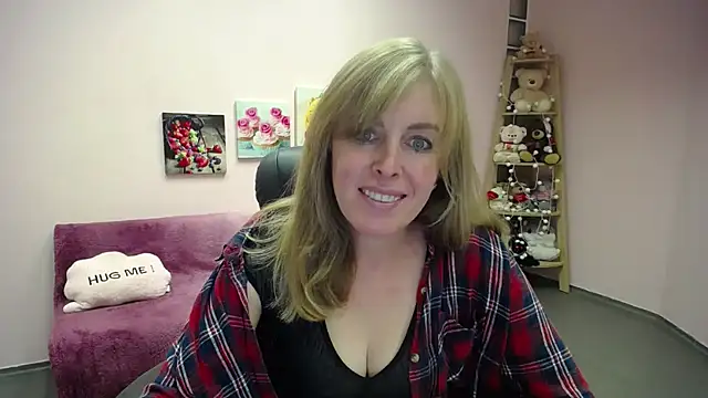 Hot Milady online show from 1, 10, 2025