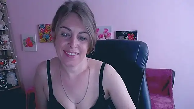 Hot Milady online show from 11, 3, 2025