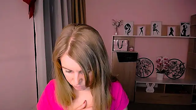 Hot Milady online show from 16, 1, 2025