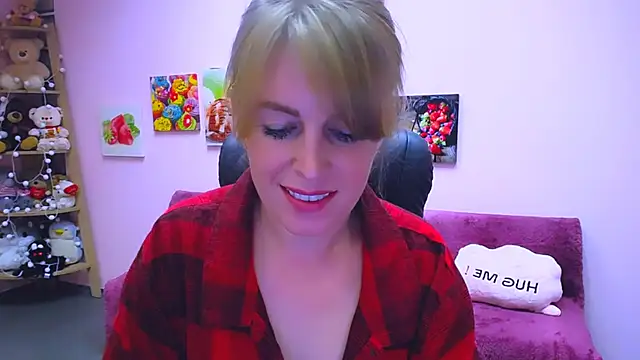 Hot Milady online show from 23, 9, 2025