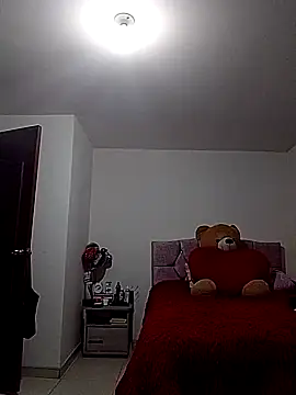 Snapshot of Katalina_S3xy chatting on 29, 10, 2025 Katalina S3xy online show from 29, 10, 2025