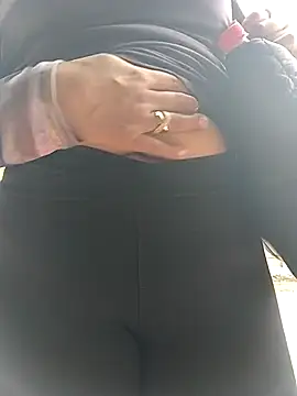 Snapshot of Katalina_S3xy chatting on 18, 10, 2025 Katalina S3xy online show from 18, 10, 2025