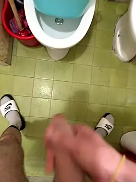 Snapshot of Miky_21 chatting on 15, 9, 2025 Miky 21 online show from 15, 9, 2025