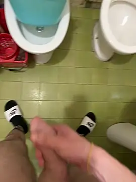 Snapshot of Miky_21 chatting on 30, 10, 2025 Miky 21 online show from 30, 10, 2025