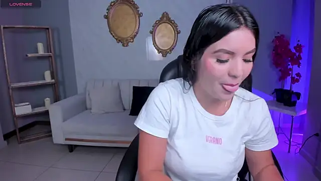 ValeriaRoldanX online show from 13, 3, 2026