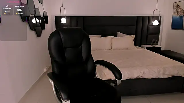 ValeriaRoldanX online show from 29, 10, 2025