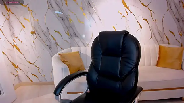 ValeriaRoldanX online show from 7, 3, 2025