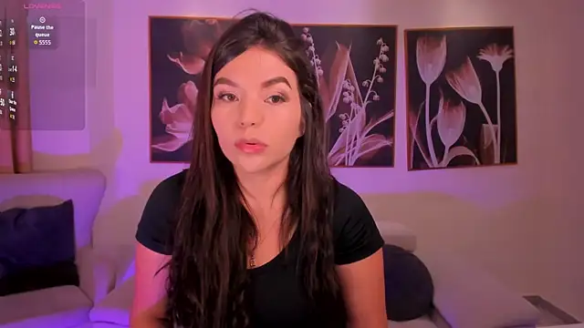 Snapshot of ValeriaRoldanX chatting on 9, 1, 2026 ValeriaRoldanX online show from 9, 1, 2026