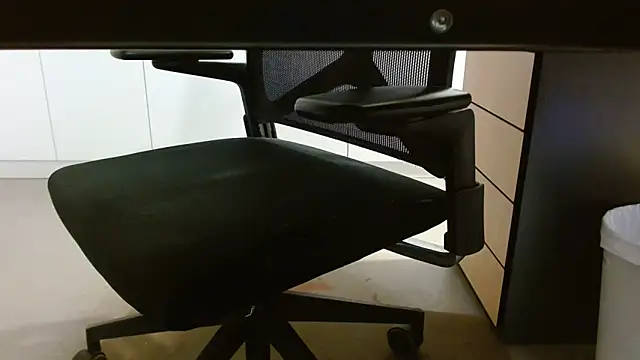 lovewalknaked online show from 28, 10, 2025