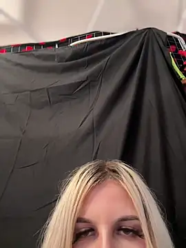 MacTroy online show from 1, 3, 2026