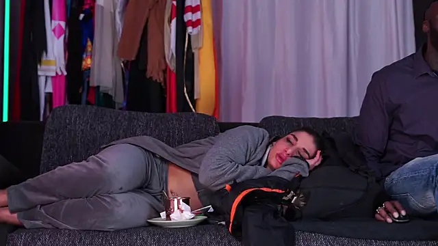 MacTroy online show from 22, 2, 2025