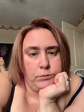 Snapshot of thickmilf182 chatting on 7, 1, 2025 thickmilf182 online show from 7, 1, 2025