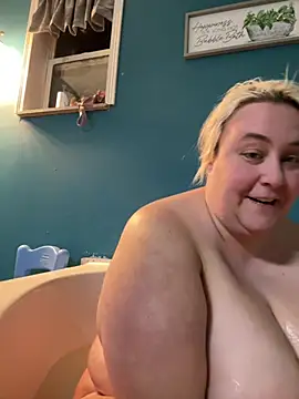 Snapshot of thickmilf182 chatting on 13, 12, 2024 thickmilf182 online show from 13, 12, 2024