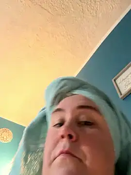 Snapshot of thickmilf182 chatting on 2, 12, 2024 thickmilf182 online show from 2, 12, 2024