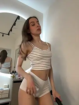 HellPeach online show from 14, 3, 2025