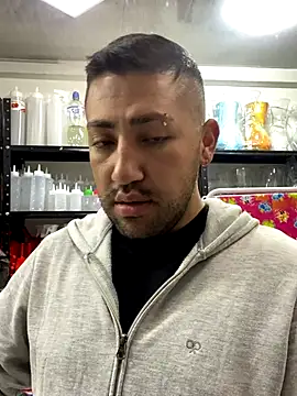 JuanZapata33 online show from 21, 9, 2025