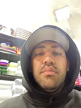 JuanZapata33 online show from 2, 2, 2026